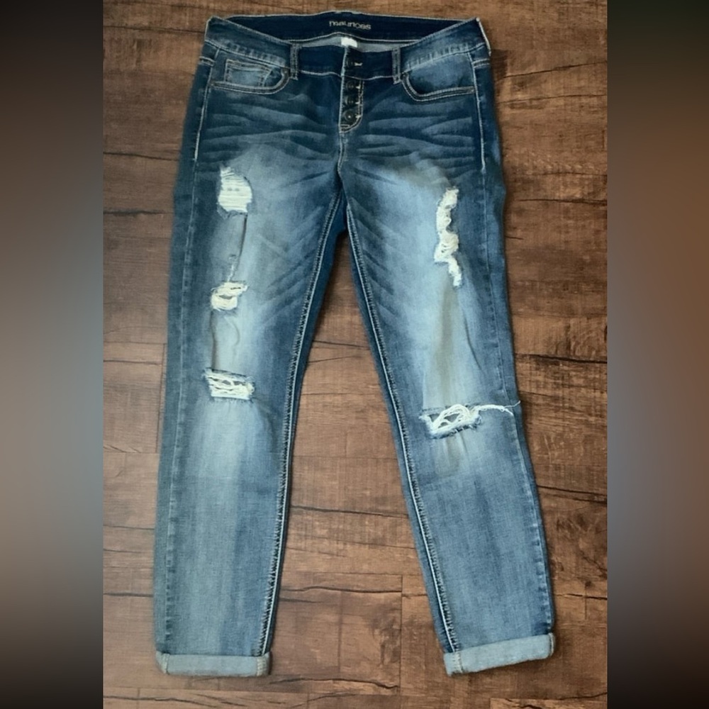 Maurice’s distressed skinny jeans
